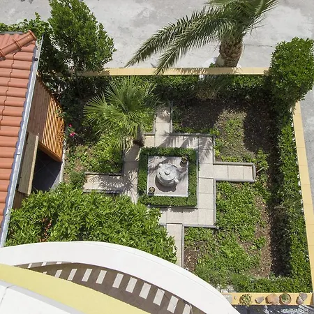 Vila More Apartment Grebastica