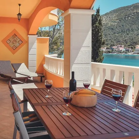 Apartment Vila More *