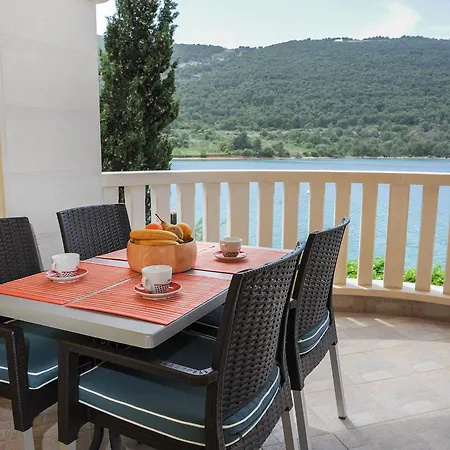 Apartment Vila More *