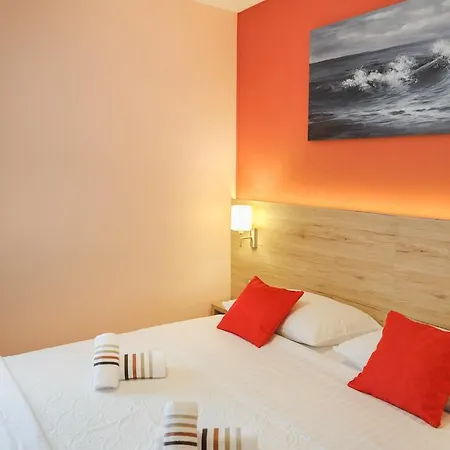 Vila More * Grebastica