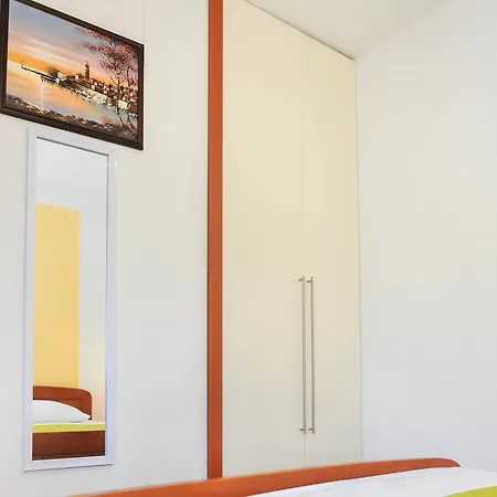 Apartament Vila More *